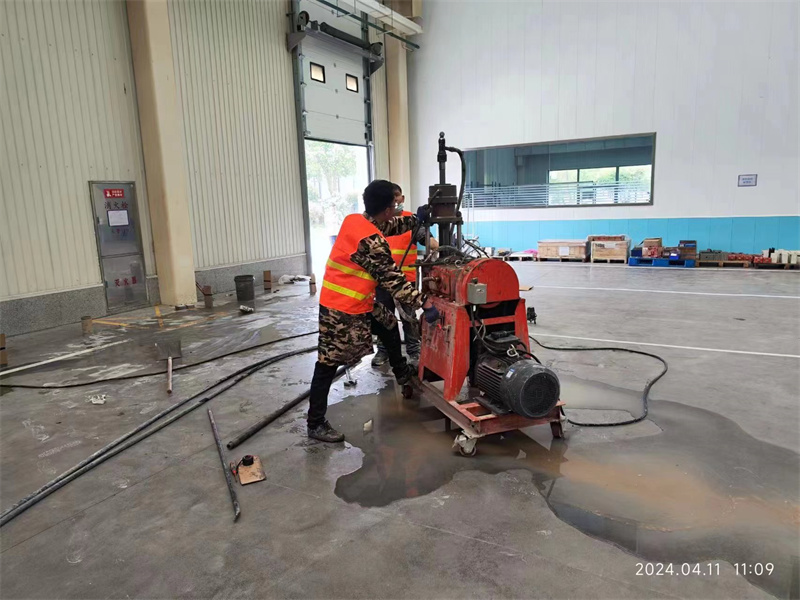 方城厂房地面下沉塌陷注浆加固施工